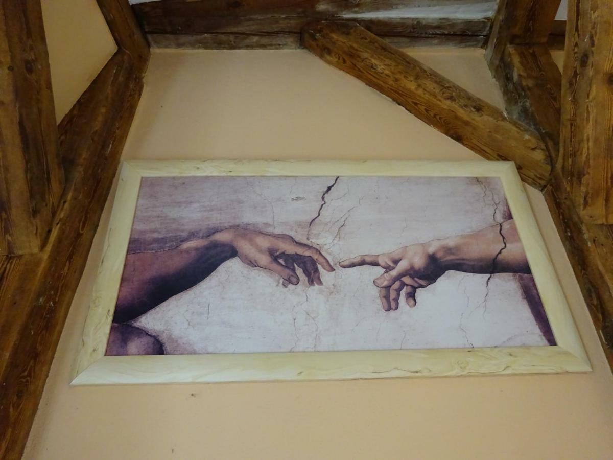 Hummel Hostel - Historische Stadtvilla Mit Garten Веймар Экстерьер фото